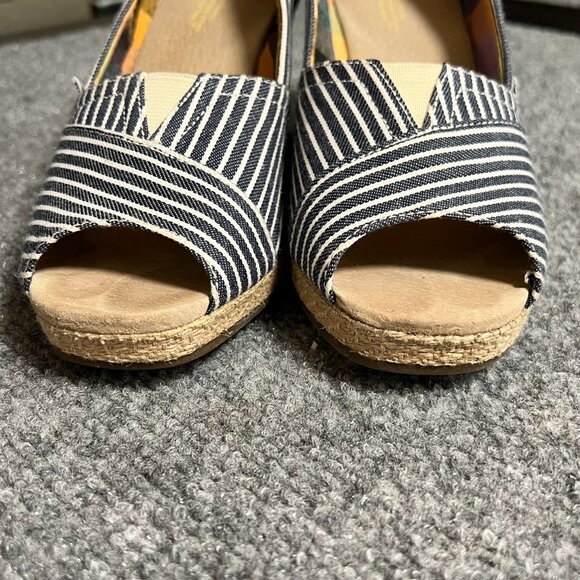 TOMS Peep Toe Navy Nautical Striped‎ Wedges with Box Size 6 - Picture 5 of 16